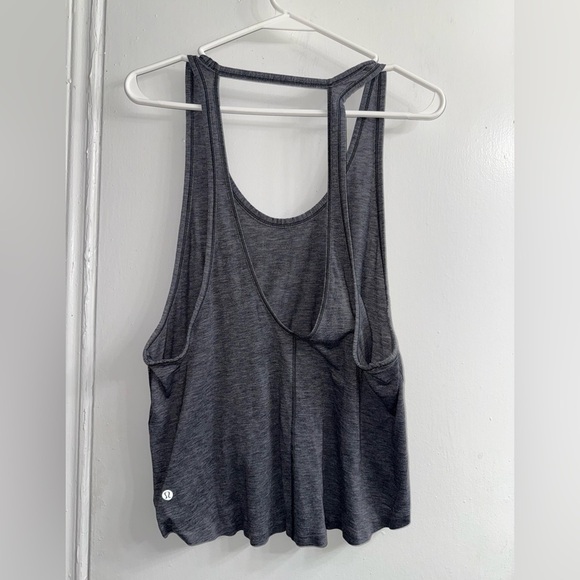 Lululemon Intended Tank size 6 - Picture 8 of 9